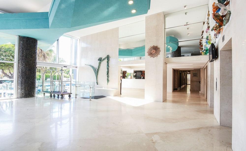 Blue Waters Hotel Durban Exterior photo The lobby of the hotel