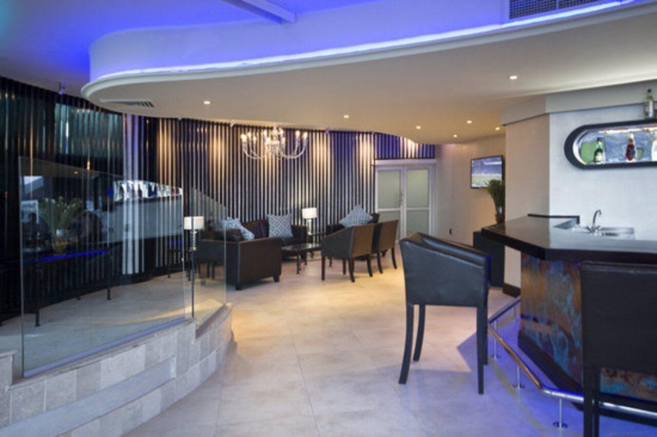 Blue Waters Hotel Durban Exterior photo The lounge at the airport