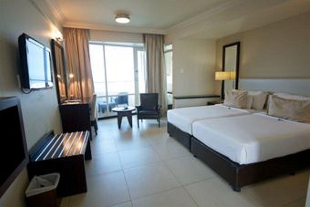 Blue Waters Hotel Durban Exterior photo A room at the hotel