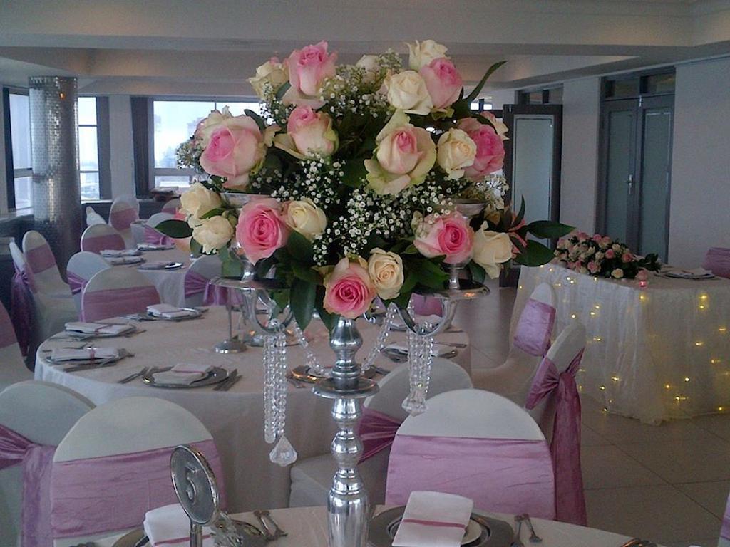 Blue Waters Hotel Durban Exterior photo A wedding reception at the Seaview Hotel, in 2009.