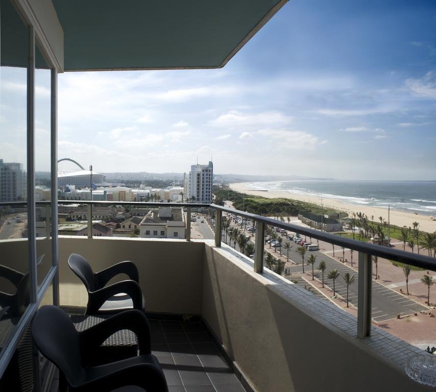 Blue Waters Hotel Durban Exterior photo The view from a balcony of a hotel in Port Elizabeth