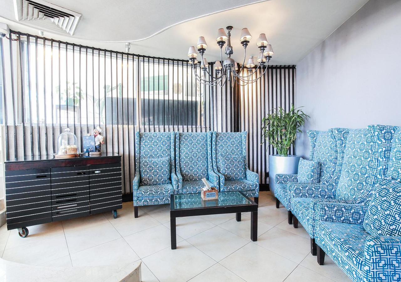 Blue Waters Hotel Durban Exterior photo Interior of the hotel