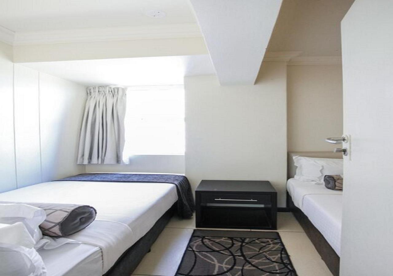 Blue Waters Hotel Durban Exterior photo A room at the hotel