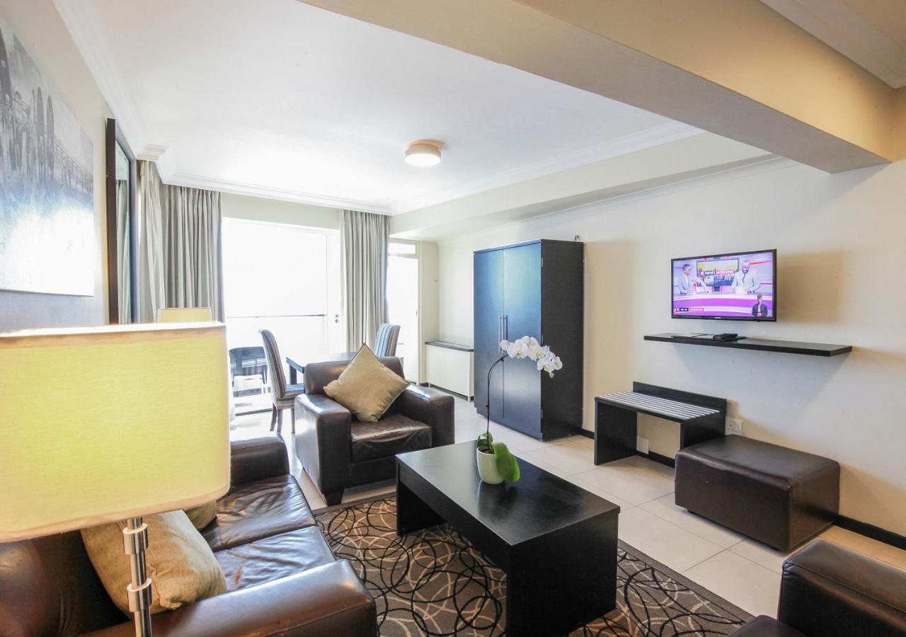 Blue Waters Hotel Durban Exterior photo A living room in a hotel