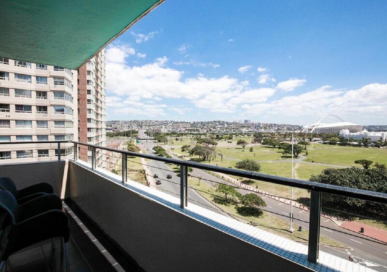 Blue Waters Hotel Durban Exterior photo The view of the stadium from the balcony of a hotel in the city of Durban.