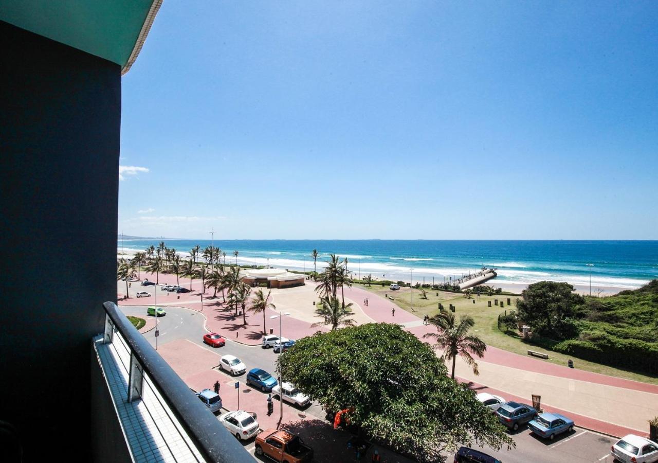 Blue Waters Hotel Durban Exterior photo The beach at Hout Bay
